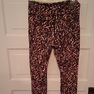 High-Rise Lululemon Leggings in Brown And Pink